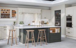 Mornington Shaker Taupe & Copse Green 2